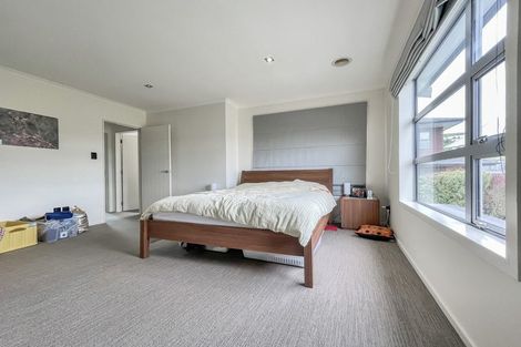 Photo of property in 74 Amesbury Drive, Churton Park, Wellington, 6037