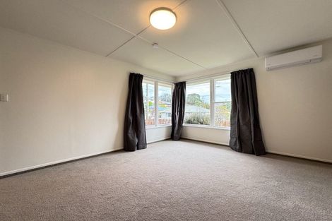 Photo of property in 19 Catherine Crescent, Paparangi, Wellington, 6037