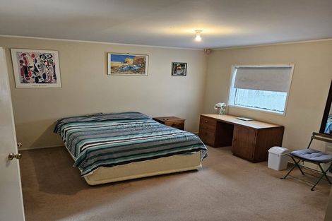 Photo of property in 24 Birman Close, Half Moon Bay, Auckland, 2012