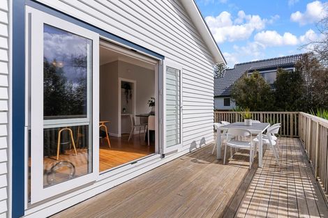 Photo of property in 1/20 Zion Road, Birkenhead, Auckland, 0626