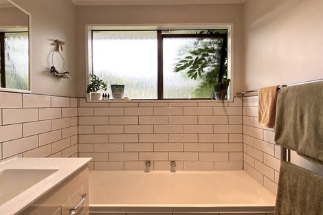 Photo of property in 1 Langstone Street, Welcome Bay, Tauranga, 3112