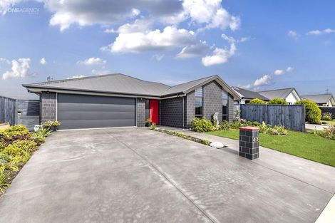 Photo of property in 43 Westpark Boulevard, Rangiora, 7400