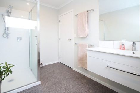 Photo of property in 60 Oak Ridge Drive, Te Awamutu, 3800