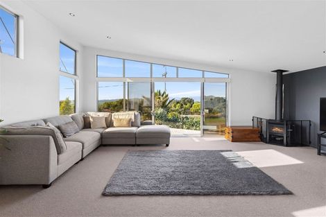 Photo of property in 12 Cliff Road, Tasman, Upper Moutere, 7173