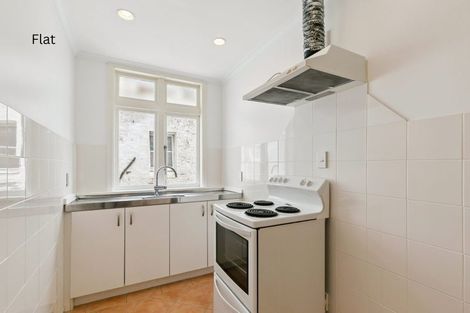 Photo of property in 51 Scarborough Terrace, Mount Victoria, Wellington, 6011