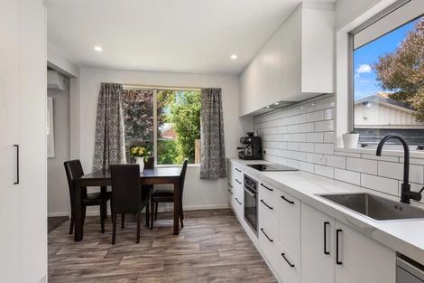 Photo of property in 4 Thorness Street, Avondale, Christchurch, 8061