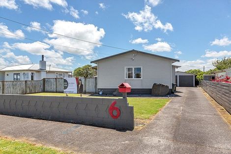 Photo of property in 6 Pacey Avenue, Hawera, 4610