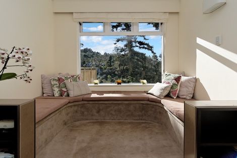Photo of property in 23 Wood Bay Road, Titirangi, Auckland, 0604