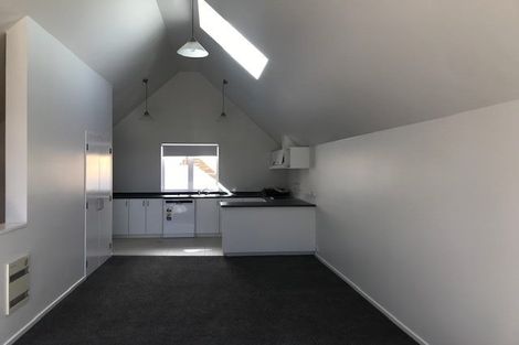 Photo of property in Pirie Street Townhouses, 22/35u Pirie Street, Mount Victoria, Wellington, 6011