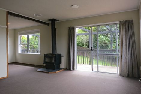 Photo of property in 43 Pisces Road, Glen Eden, Auckland, 0602