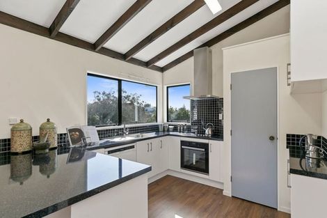 Photo of property in 7 Makatote Grove, Churton Park, Wellington, 6037