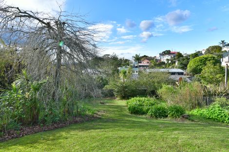 Photo of property in 9 Moffat Road, Red Beach, 0932