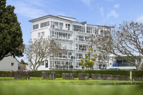 Photo of property in 3/22 Cliff Road, Tauranga, 3110
