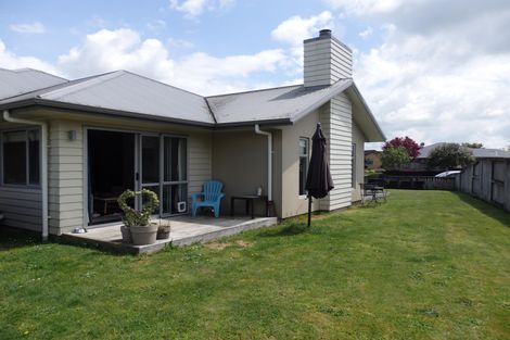 Photo of property in 25 Jasmine Place, Cambridge, 3434