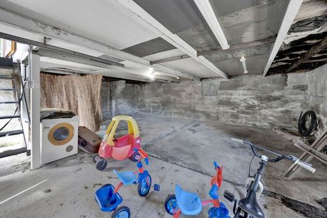 Photo of property in 9 Standish Street, Midhirst, Stratford, 4394