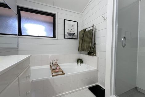 Photo of property in 15 The Yardarm, Whitby, Porirua, 5024
