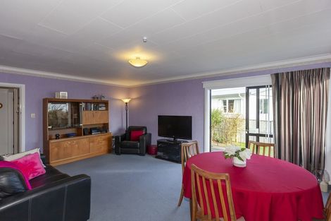 Photo of property in 46 Kaitawa Crescent, Paraparaumu, 5032
