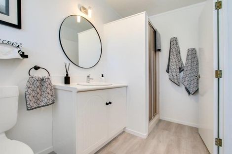 Photo of property in 2 Fern Grove, Taradale, Napier, 4112