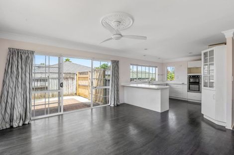 Photo of property in 75 Kath Hopper Drive, Orewa, 0931