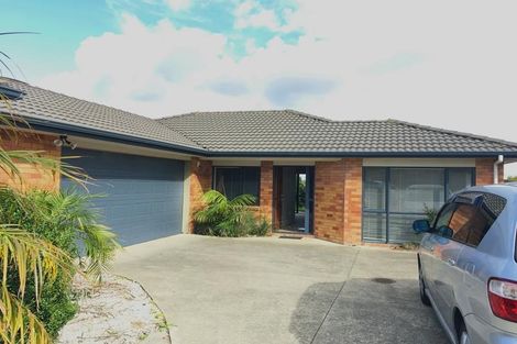 Photo of property in 11 Dunaff Place, Flat Bush, Auckland, 2019