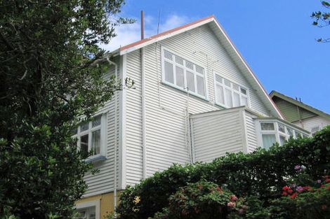 Photo of property in 1/4 Inverlochy Place, Te Aro, Wellington, 6011