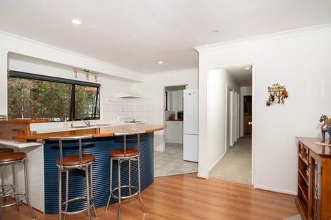 Photo of property in 7 Juneau Place, Glendene, Auckland, 0602