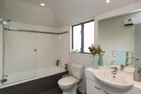 Photo of property in 38 Devonport Lane, St Albans, Christchurch, 8014