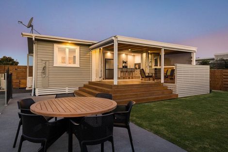 Photo of property in 12 Sandleigh Drive, Athenree, Waihi Beach, 3177