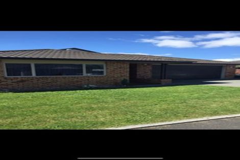 Photo of property in 9b Courtenay Place, Owhata, Rotorua, 3010