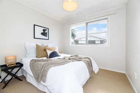 Photo of property in 13 Roby Street, Te Atatu Peninsula, Auckland, 0610
