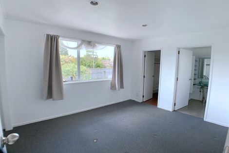 Photo of property in 385 Bucklands Beach Road, Bucklands Beach, Auckland, 2012