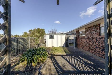 Photo of property in 60 Heta Road, Highlands Park, New Plymouth, 4312