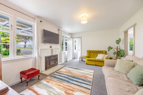 Photo of property in 243 State Highway 2, Clive, 4102