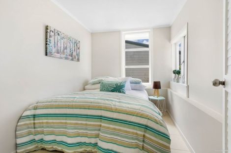 Photo of property in 2/42 Pomaria Road, Henderson, Auckland, 0610