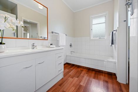 Photo of property in 224 Fox Street, Hamilton East, Hamilton, 3216