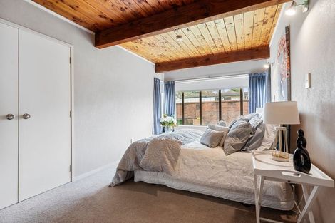 Photo of property in 1 Adonis Place, Half Moon Bay, Auckland, 2012