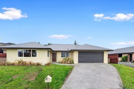 Photo of property in 6 Raddington Way, Huntington, Hamilton, 3210