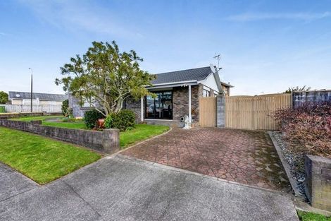 Photo of property in 25 Puketotara Street, Highlands Park, New Plymouth, 4312