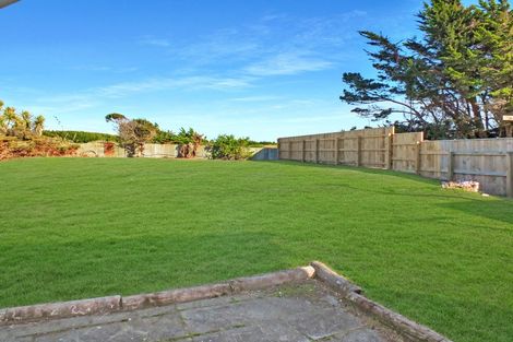 Photo of property in 20 Mack Street, Foxton Beach, Foxton, 4815