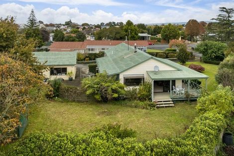 Photo of property in 9 Mcclean Place, Ngatea, 3503