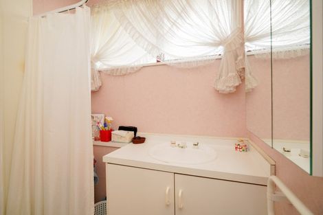 Photo of property in 28 Lees Street, Gladstone, Invercargill, 9810