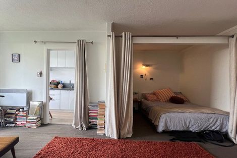 Photo of property in Churchill Flats, 213 The Terrace, Wellington Central, Wellington, 6011