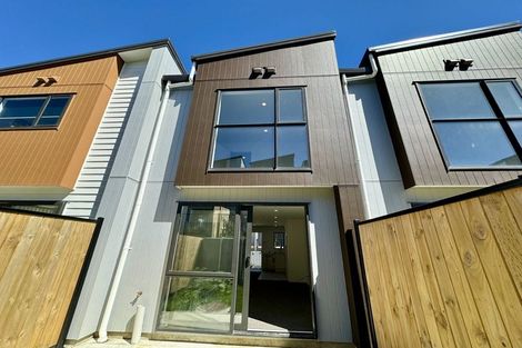 Photo of property in 8 Raupeti Lane, Henderson, 0612