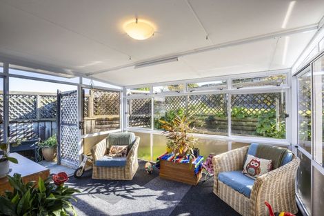 Photo of property in 3 Sandel Rise, Merrilands, New Plymouth, 4312