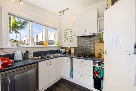 Photo of property in 66 Caledonian Road, St Albans, Christchurch, 8014