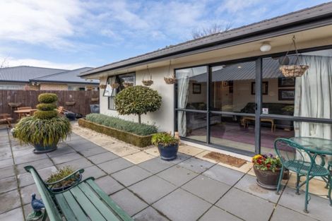 Photo of property in 14 Innisfree Place, Northwood, Christchurch, 8051