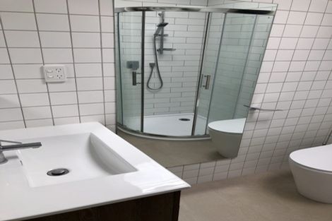 Photo of property in 2/4 Pine Street, New Lynn, Auckland, 0600