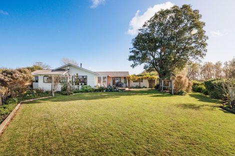 Photo of property in 451 Pyke Road, Glen Oroua, Palmerston North, 4477