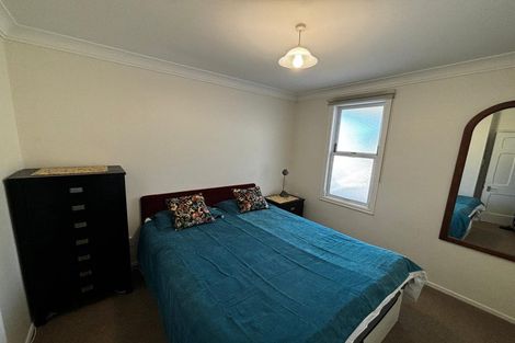 Photo of property in 5 Gilbert Street, New Plymouth, 4310