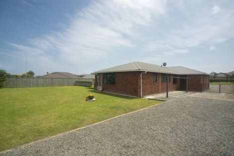 Photo of property in 15 Ludlam Way, Otaki, 5512